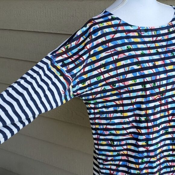 𝅺Michael de Feo for J. Crew Womens Size Medium Navy Stripe Basic Tee - Picture 4 of 6